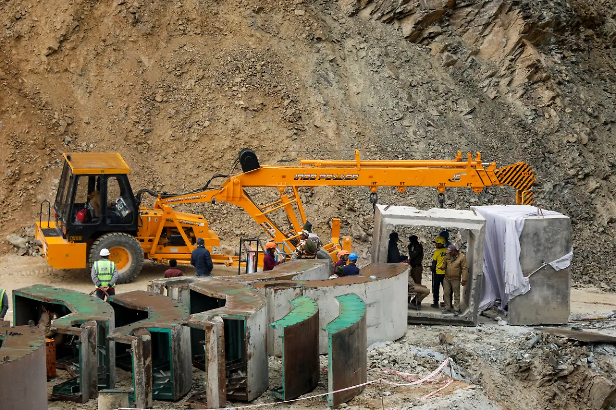 8f76235273f0547e96850aeb451a2180