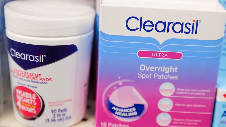 Die Papiere des Clearasil-Herstellers Reckitt verloren wegen der Vorwürfe zwei Prozent. 