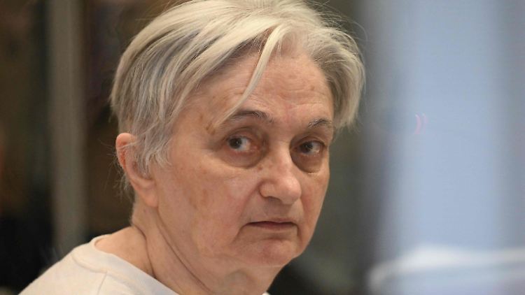 Wird Monique Olivier bei der Aufklärung weiterer Verbrechen helfen? Französische Ermittler hoffen auf ihre Zeugenaussage in einem ungeklärten Vermisstenfall.