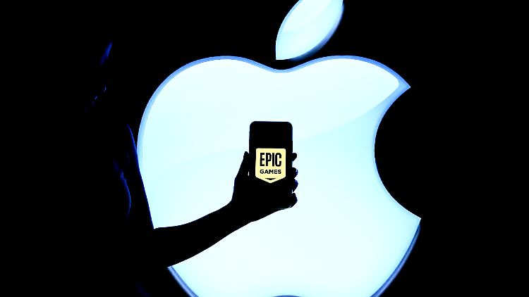 Trotz Anpassung an das neue Digitalgesetz, sperrt Apple den "Fortnite"-Entwickler aus dem App-Store aus.
