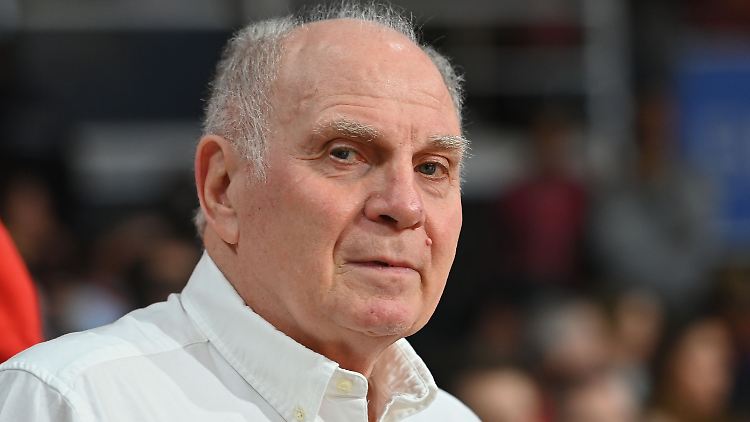 Was weiß Uli Hoeneß?