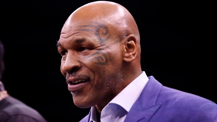 Mike Tyson steigt für einen sportlich wertlosen Kampf noch einmal in den Ring.