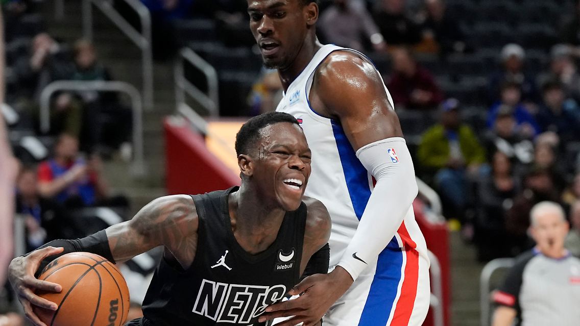 Dennis Schröder und seine Nets bangen um die Playoffs.