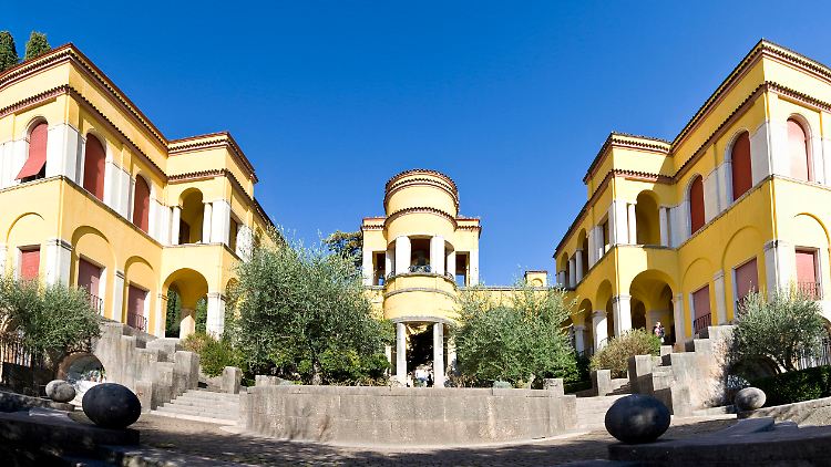 Archiv und Bibliothek des Vittoriale degli Italiani (Siegerdenkmal der Italiener) auf dem Anwesen des italienischen Dichters Gabriele D'Annunzio in Gardone Riviera am italienischen Gardasee. 