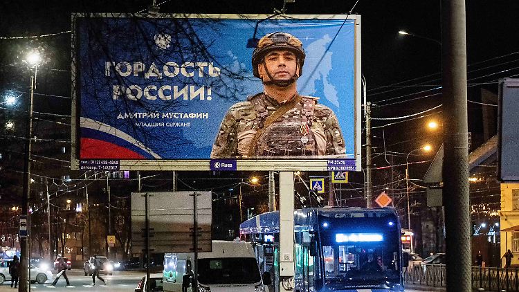 Russland wirbt auch im Inland um Soldaten in der Ukraine.