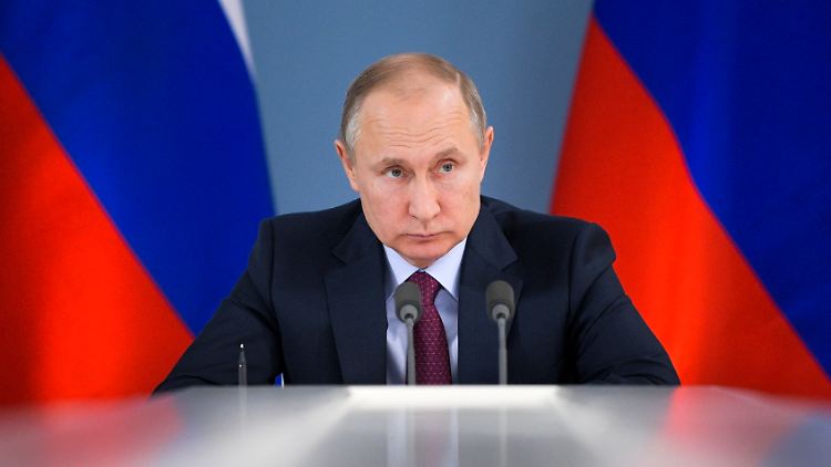 Russlands Präsident Putin während eines Meetings. 