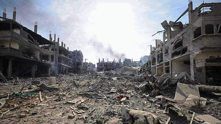 Die Hälfte des Gazastreifens liegt in Schutt und Asche.