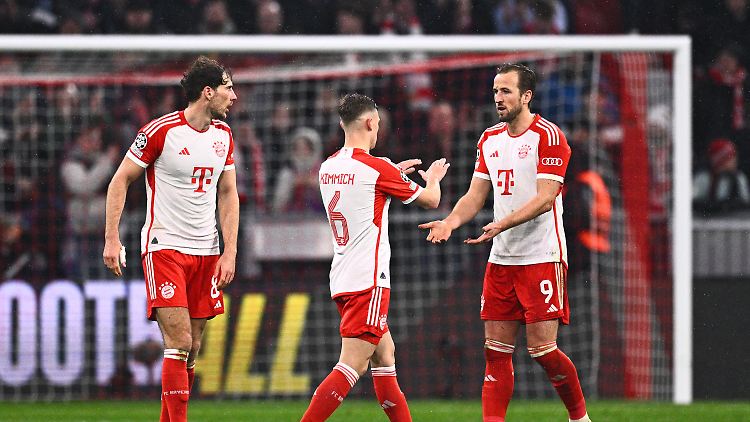 Nicht nur Leon Goretzka (v.l.n.r) ist an guten Leistungen von Joshua Kimmich und Harry Kane interessiert.