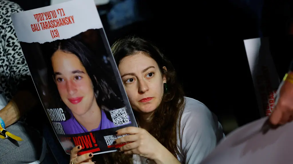 2023-11-25T180001Z-563619825-RC2GK4A8EAFZ-RTRMADP-3-ISRAEL-PALESTINIANS-HOSTAGES