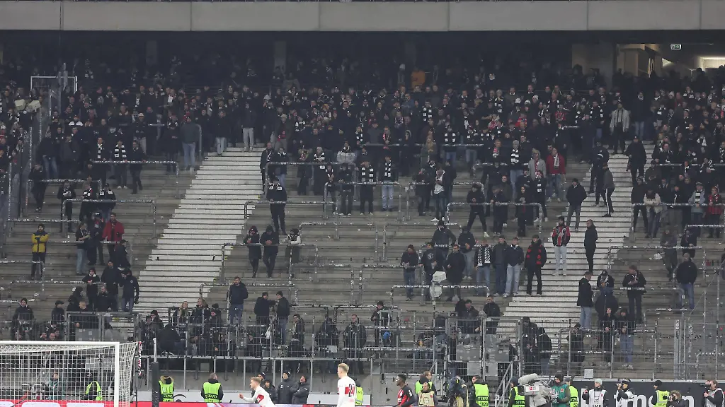 3b0135eee5ce3947523f46c19a581c82