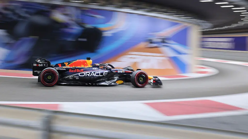 Startet-in-Abu-Dhabi-von-Platz-eins-Max-Verstappen