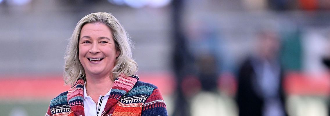 Auch im Alter vom 52 Jahren will Eisschnellläuferin Claudia Pechstein noch an Wettkämpfen teilnehmen.