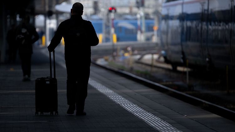 Bei Folgeschäden durch einen Streik ist es fast ausgeschlossen, Ansprüche gegenüber der Gewerkschaft oder dem Reiseunternehmen durchzusetzen.