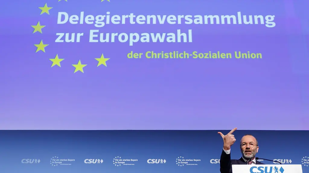 Manfred-Weber-spricht-waehrend-der-CSU-Delegiertenversammlung-zur-Europawahl