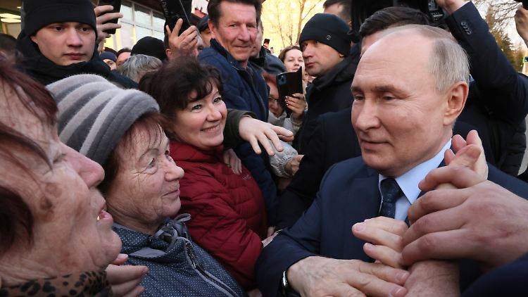 Der Kreml könnte dafür sorgen, dass sich Wladimir Putin bei der Präsidentenwahl über ein Ergebnis von über 80 Prozent freuen darf.