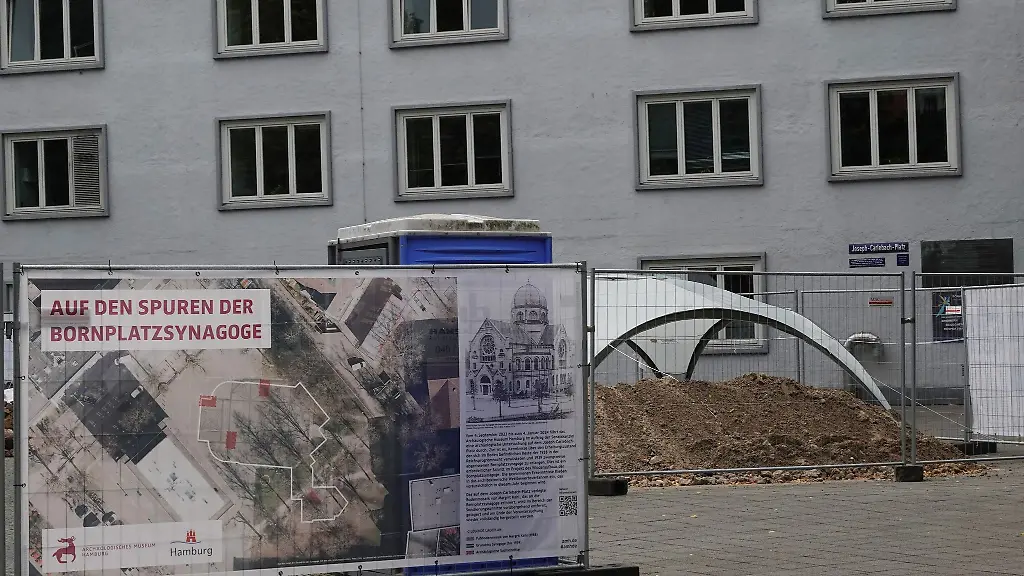 Grabungen-nach-Ueberresten-der-Bornplatzsynagoge-auf-dem-Joseph-Carlebach-Platz