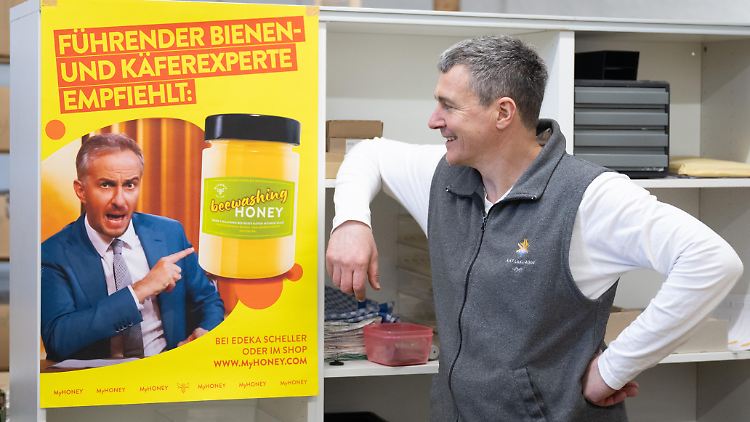 So nahm Rico Heinzig Moderator Jan Böhmermann aufs Korn. 