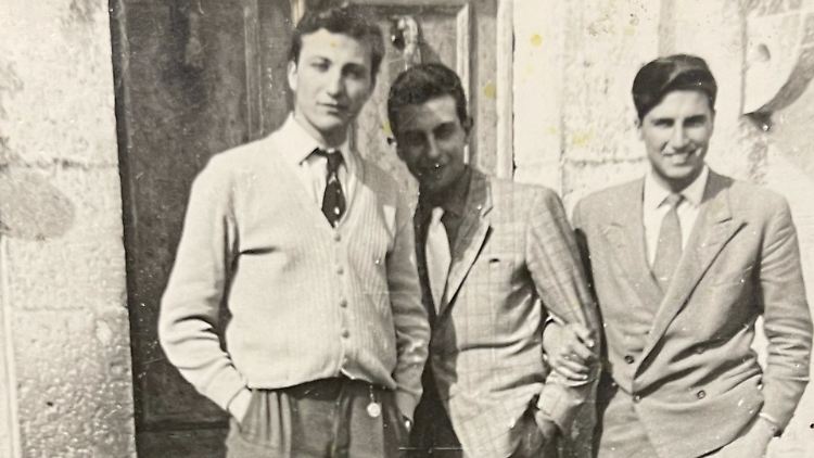 "Zwei kleine Italiener" sang Conny Froboess 1962 - hier gleich drei Italiener, gar nicht mal so klein, links Gianni Di Stefano.