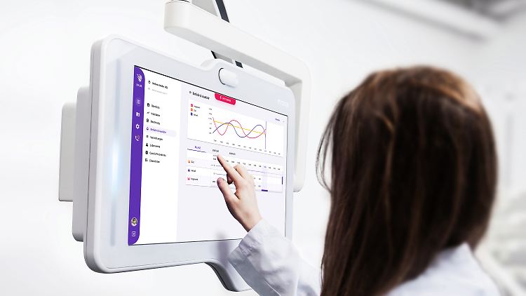 Ärzte im Krankenhaus müssen viele Daten im Blick haben, das Assistenzsystem "Mona" soll sie bündeln.