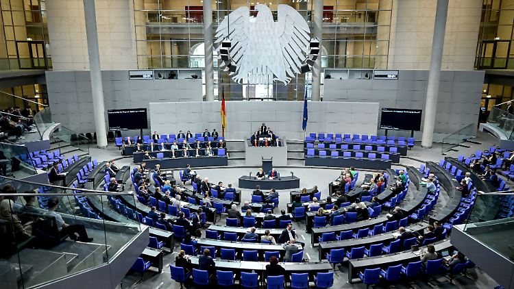 Knapp 500 der 690 anwesenden Abgeordneten stimmten gegen eine Taurus-Lieferung an die Ukraine.