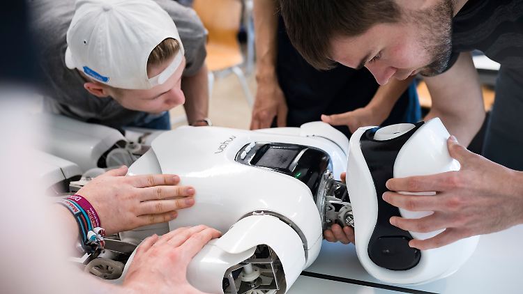 Ausbildung in Deutschland ja, arbeiten nein: "Wir müssen gleichzeitig unsere eigenen Fachkräfte im Land halten und bessere Perspektiven schaffen", sagt Jobvalley-CEO Clemens Weitz.