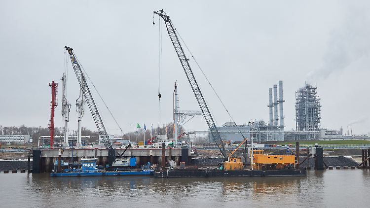 Hier geht die "Energos Force" vor Anker. 