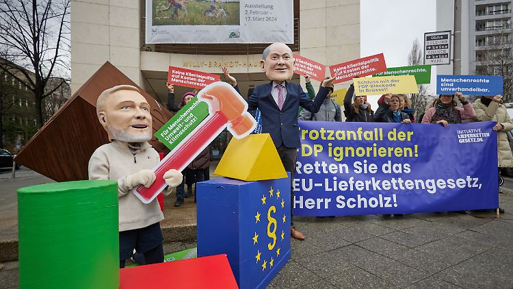 SPD und Grüne waren dafür, doch die FDP setzte durch, dass sich Deutschland enthielt.