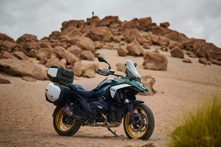 BMW-R-1300-GS-Variante-Option-719-Tramuntana-1