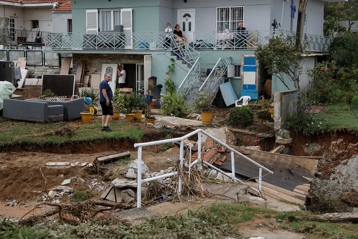 Tsiamitas-Haus-Ende-September1