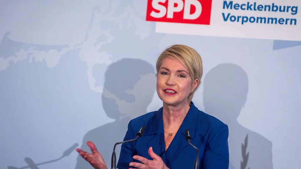 Manuela-Schwesig-SPD-die-Ministerpraesidentin-von-Mecklenburg-Vorpommern-spricht