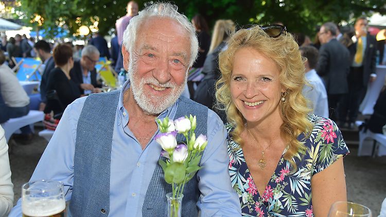 Er sorge dafür, dass seine Frau ihn "immer liebevoll und zart in Erinnerung behält", sagt Dieter Hallervorden.