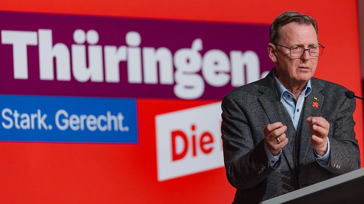 "Wir kämpfen dabei nicht gegen andere Parteien, wir kämpfen gegen Faschismus", sagte Ramelow.