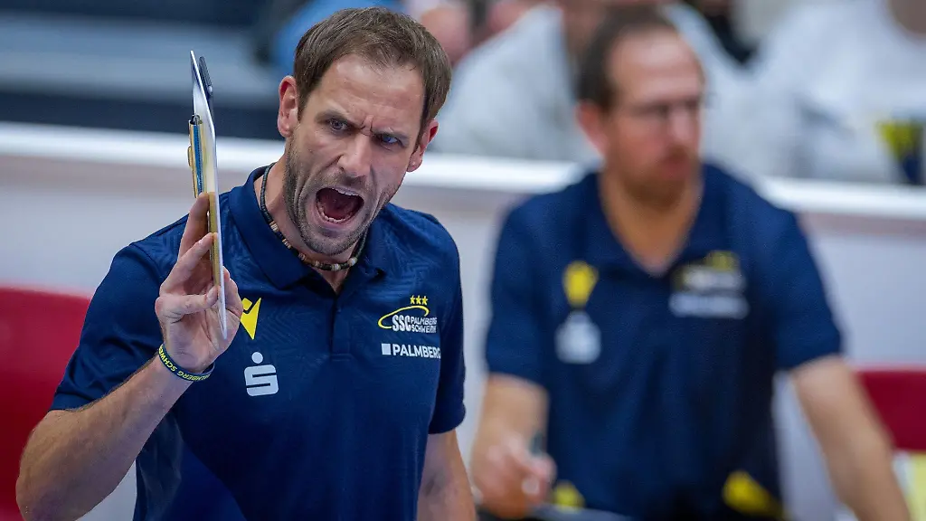 Trainer-Felix-Koslowski-vom-SSC-Palmberg-ist-unzufrieden