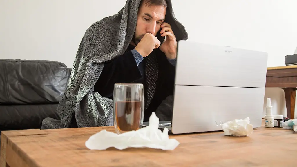 Kann-man-muss-man-aber-in-der-Regel-nicht-Anrufe-vom-Chef-entgegennehmen-wenn-man-krankgeschrieben-ist