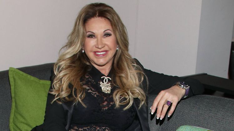 Treibt mit ihren Fans Schabernack: Carmen Geiss.
