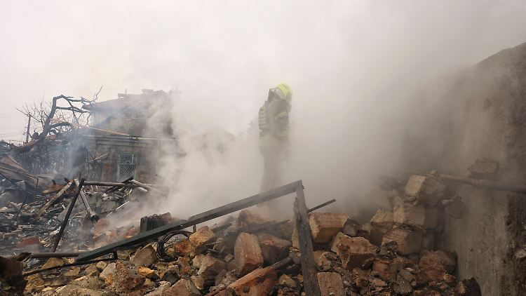 Nach einem russischen Raketenangriff auf die ukrainische Schwarzmeermetropole Odessa.