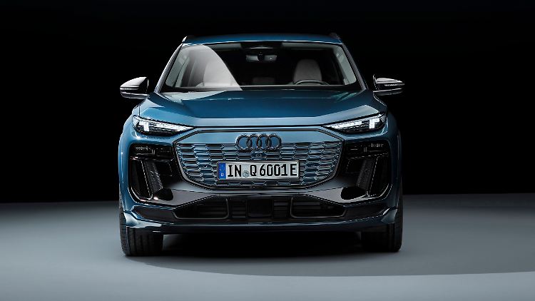 Klassischer Grill und progressives Scheinwerfer-Layout machen den neuen Audi zum Hingucker.