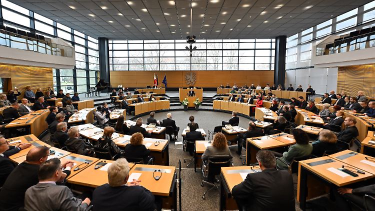 Für Thüringen zeichnen sich einmal mehr schwierige Koalitionsverhandlungen ab.