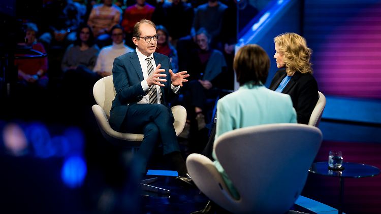 Dobrindt und Lemke schenken sich nichts.