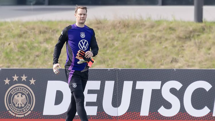 Manuel Neuer muss weiter auf eine Rückkehr ins Tor der Nationalmannschaft warten.