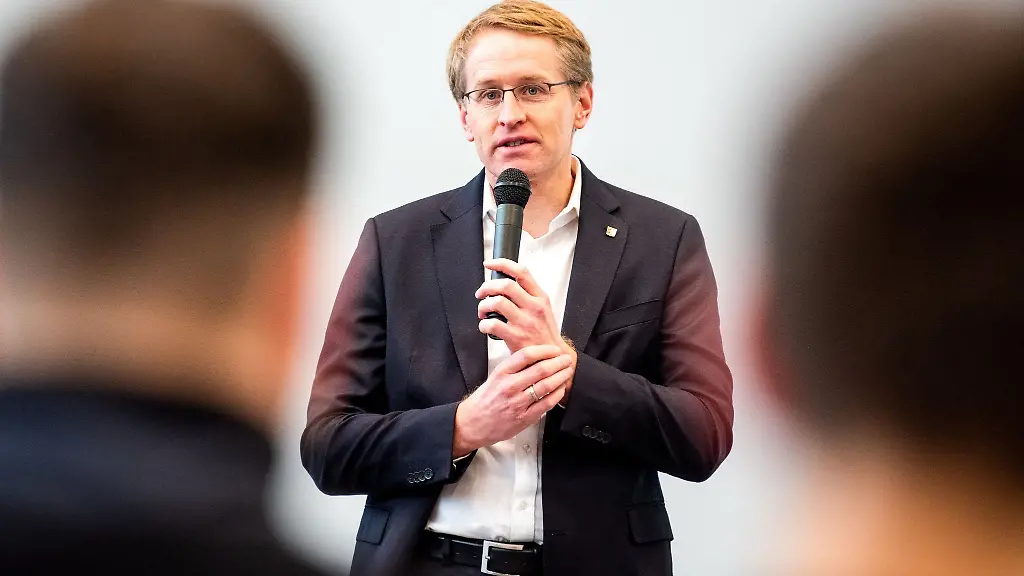 Schleswig-Holsteins-Ministerpraesident-Daniel-Guenther-CDU