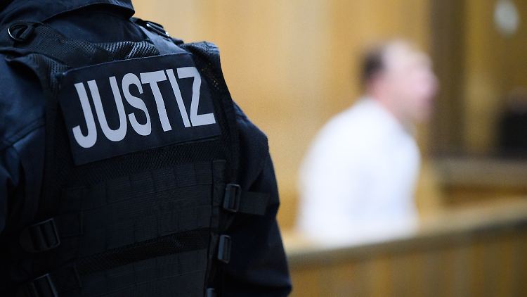Zum Auftakt hatte der Mann den Mordversuch noch bestritten.