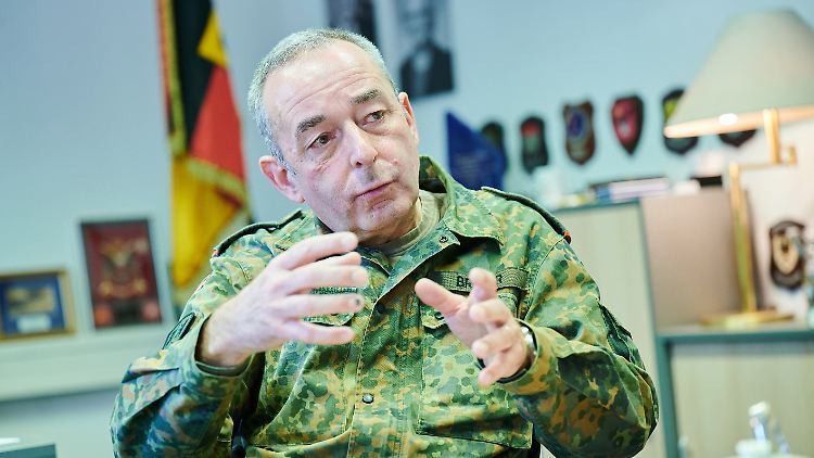 Russland werde in den nächsten Jahren fähig sein, NATO-Staaten anzugreifen. Deutschland müsse vorbereitet sein, warnt Breuer.