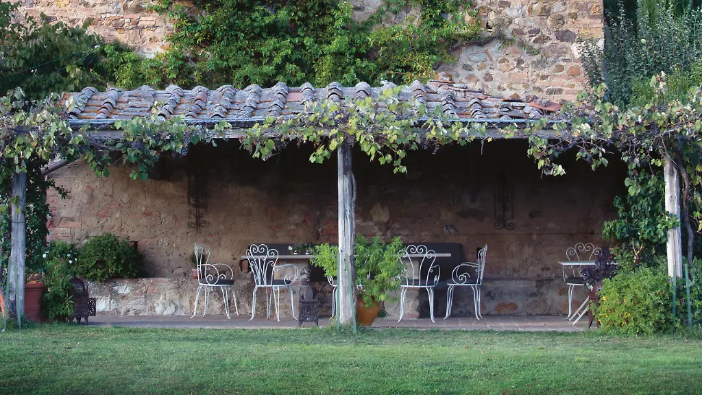 Arniano-Outdoor-c-Saghar-Setareh