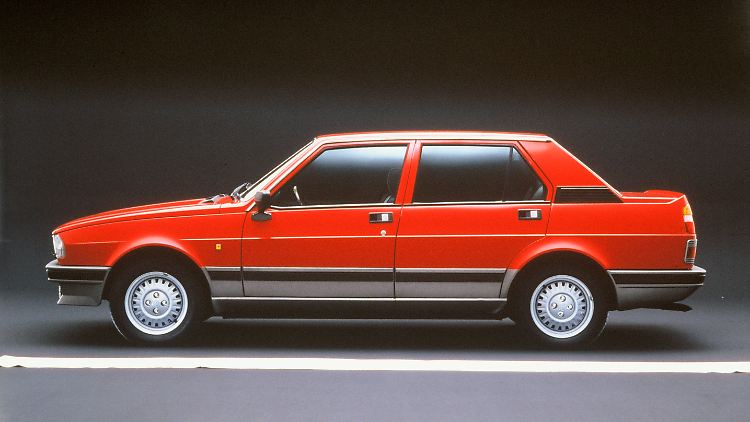 1977 erfolgte die Weltpremiere der Nuova Giulietta (Tipo 116) auf der IAA in Frankfurt.