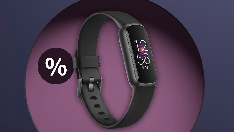 Den Aktivitäts-Tracker von Fitbit gibt's bei Amazon in den Oster-Angeboten aktuell für einen günstigen Preis.