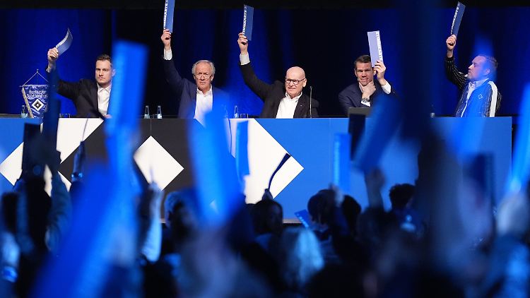Zu wenig Stimmkarten gingen hoch, als die HSV-Reformer sich eine breitere Unterstützung der Mitglieder gewünscht hatten.