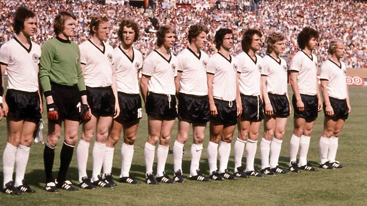 Die 74er-Weltmeister sind nicht gut auf die DFB-Spitze zu sprechen.