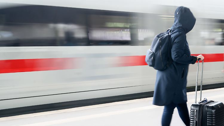 Die Bahn kommt - manchmal auch pünktlich. Zumindest Streiks gibt es vorerst nicht mehr.