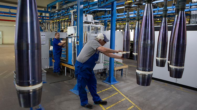 Derzeit ist Rheinmetall in der Lage, rund 70.000 Schuss Munition pro Jahr zu produzieren. 